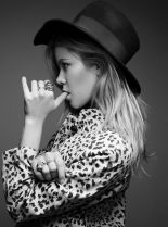 Jazzy De Lisser photo