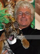 Jean-Jacques Annaud