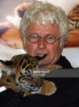 Jean-Jacques Annaud