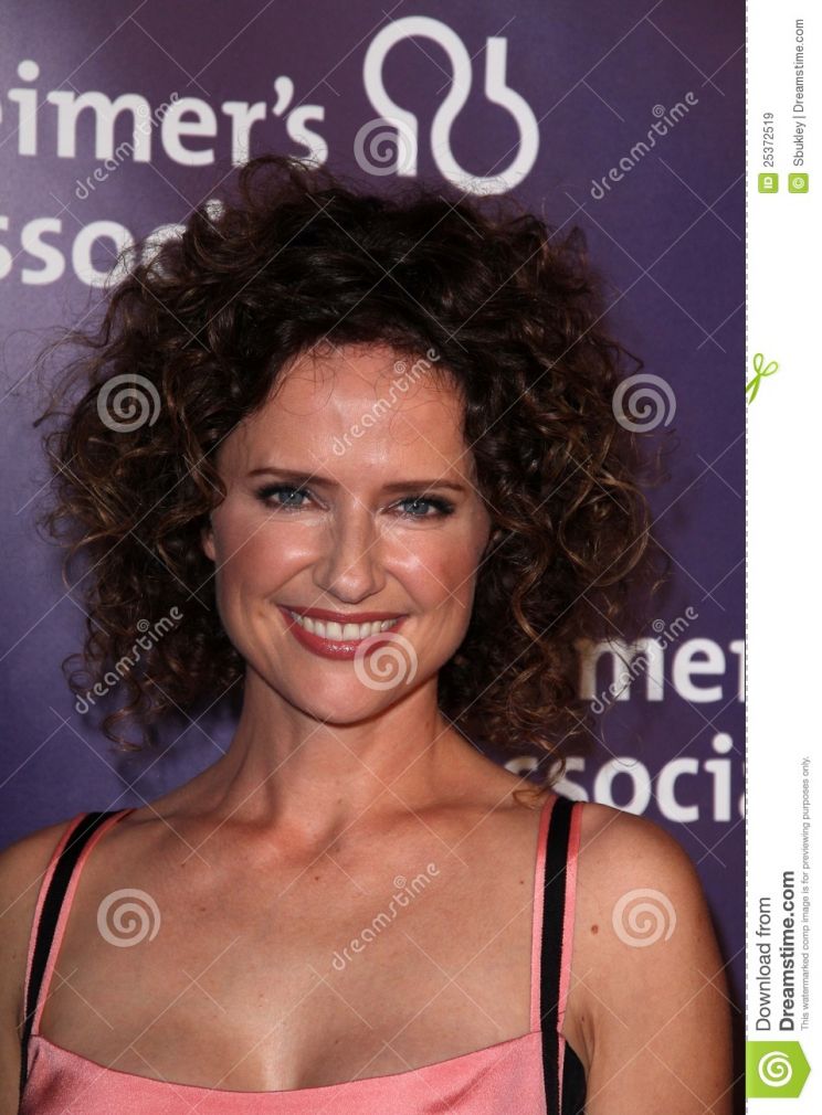 Jean Louisa Kelly