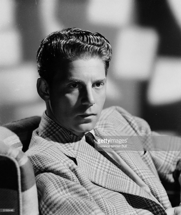 Jean-Pierre Aumont