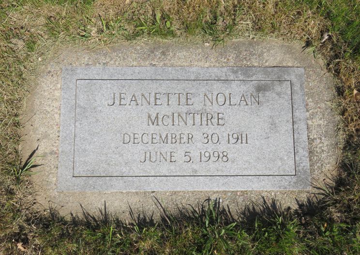 Jeanette Nolan