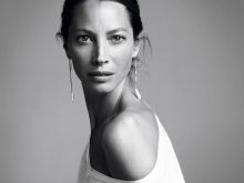 Jeanine Lobell
