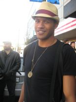 Jeffrey Bowyer-Chapman #870465 picture (Portrait Medium)