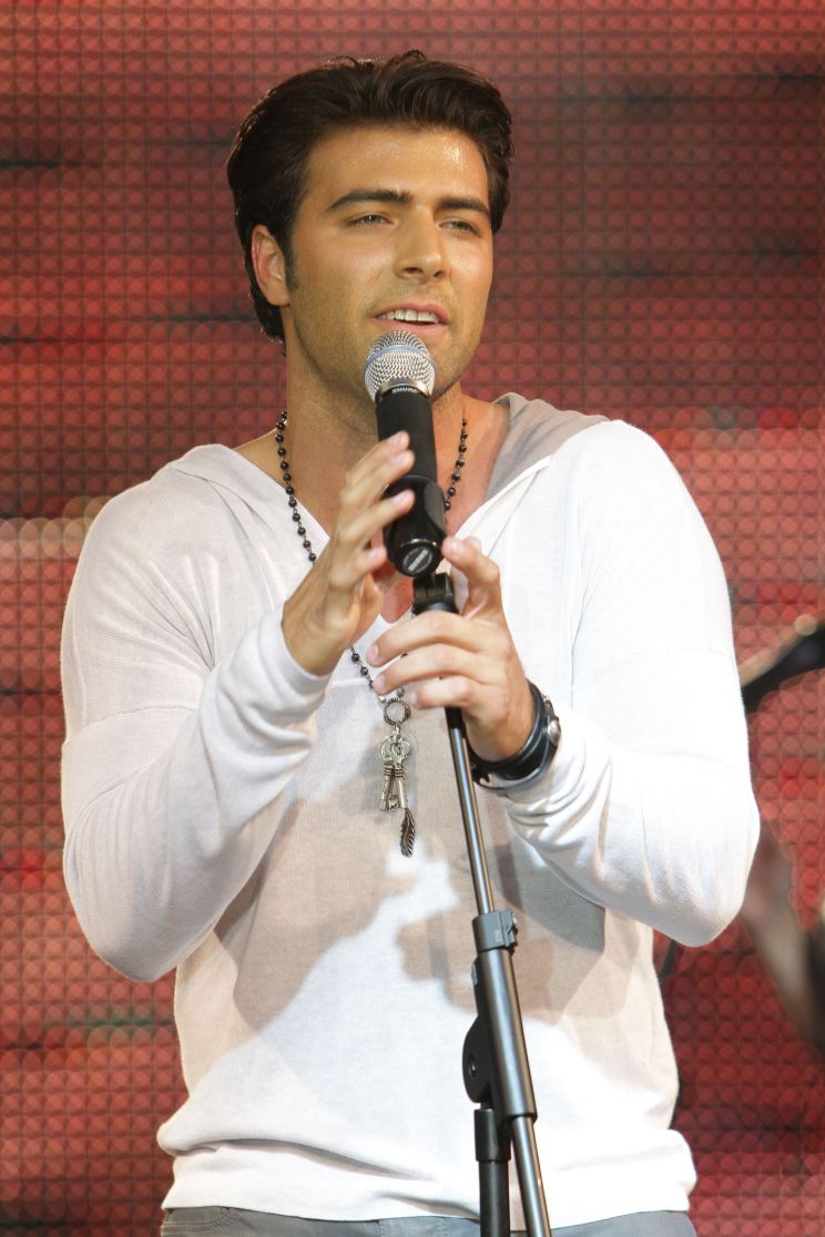 Jencarlos Canela