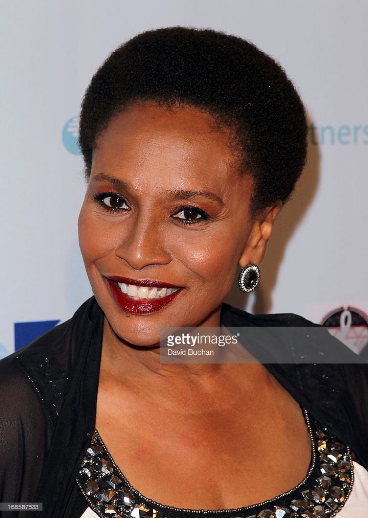 Jenifer Lewis