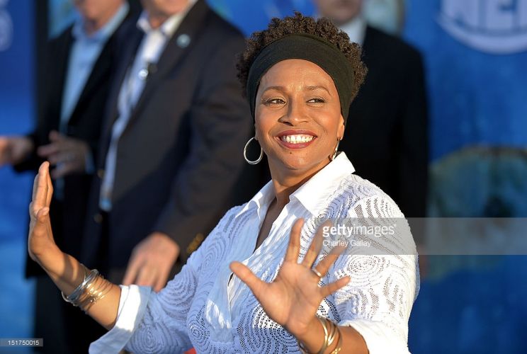 Jenifer Lewis