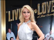 Jenn Lyon #857198 picture (Landscape Medium)