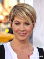 Jenna Elfman