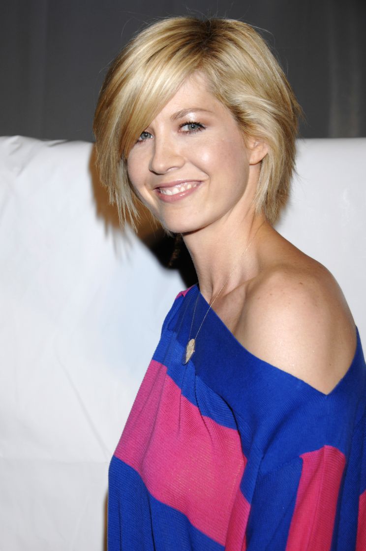 Jenna Elfman