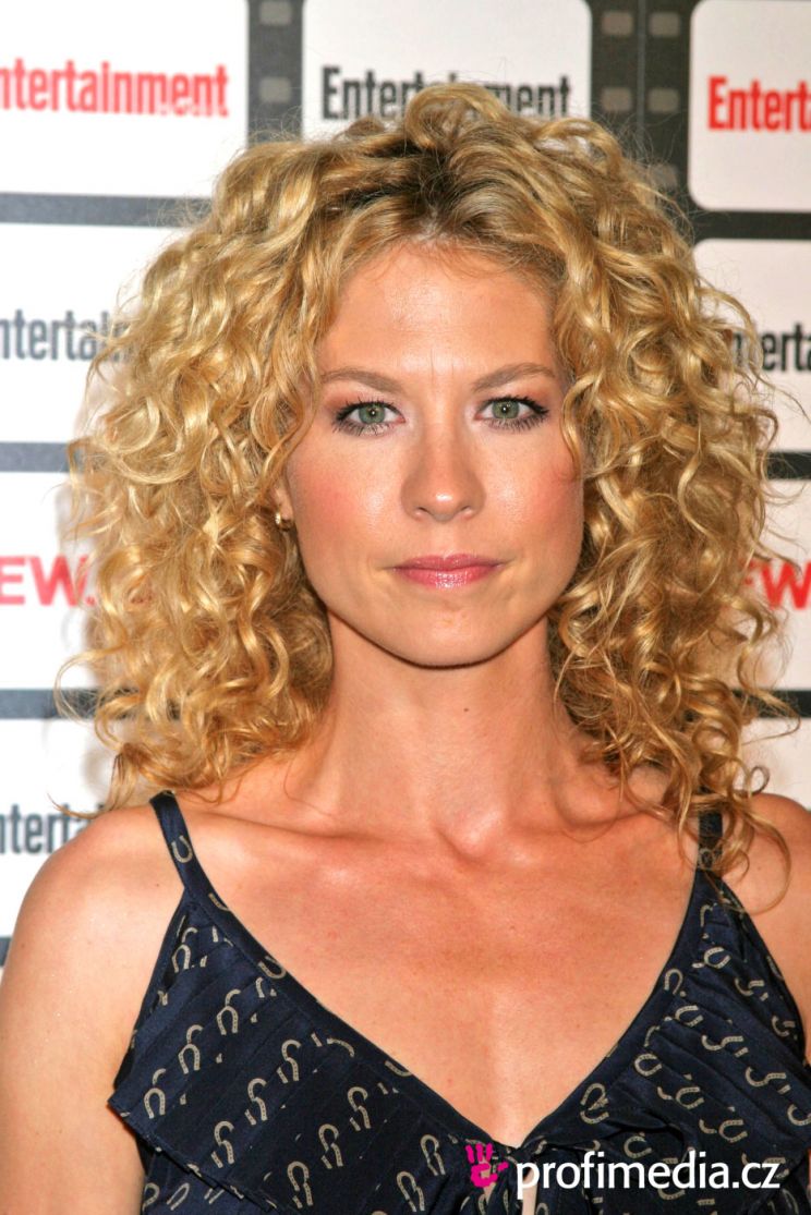Jenna Elfman