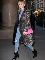 Jenna Ortega photo