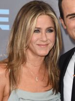 Jennifer Aniston #13118 picture (Portrait Medium)