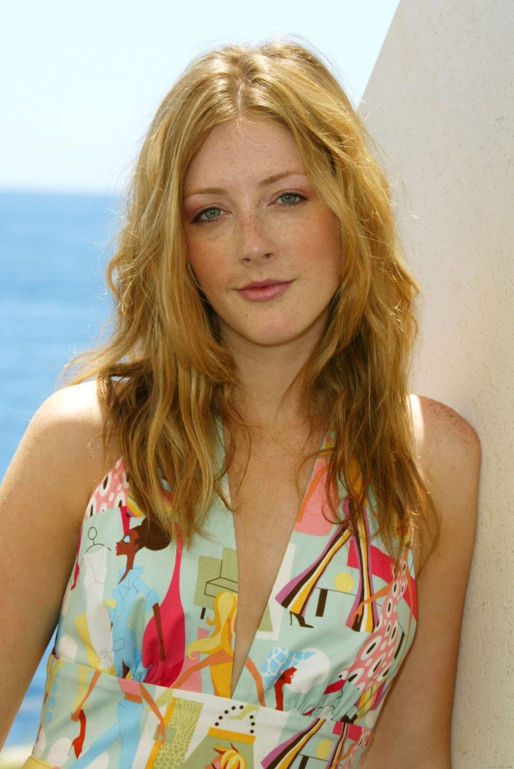 Jennifer Finnigan