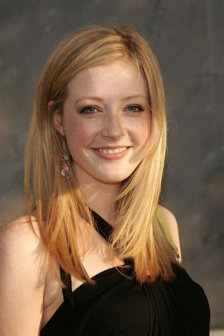 Jennifer Finnigan