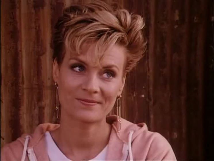 Jennifer Holmes