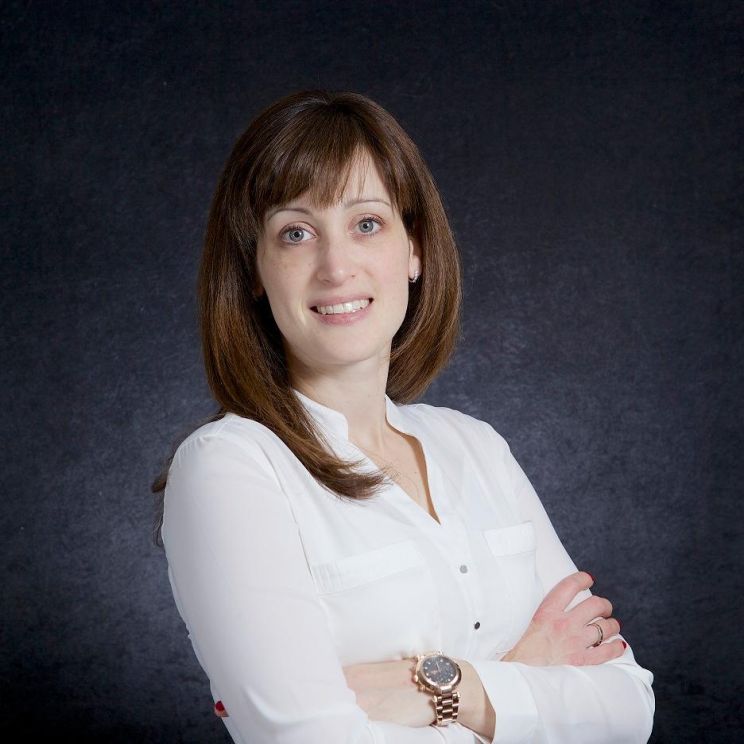 Jennifer Holmes