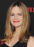 Jennifer Jason Leigh