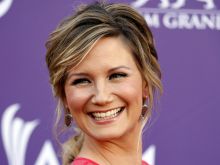 Jennifer Nettles