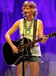 Jennifer Nettles