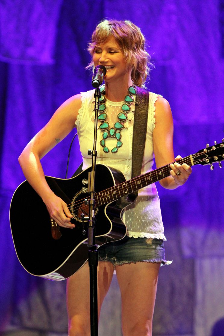 Jennifer Nettles