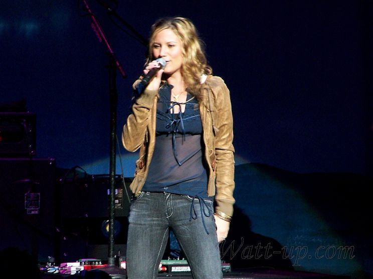 Jennifer Nettles