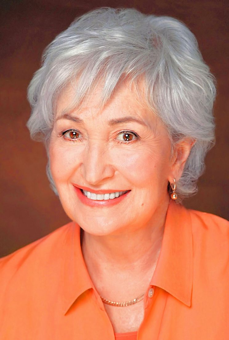 Jennifer Rhodes