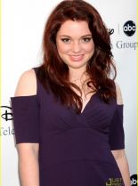 Jennifer Stone photo