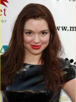 Jennifer Stone photo