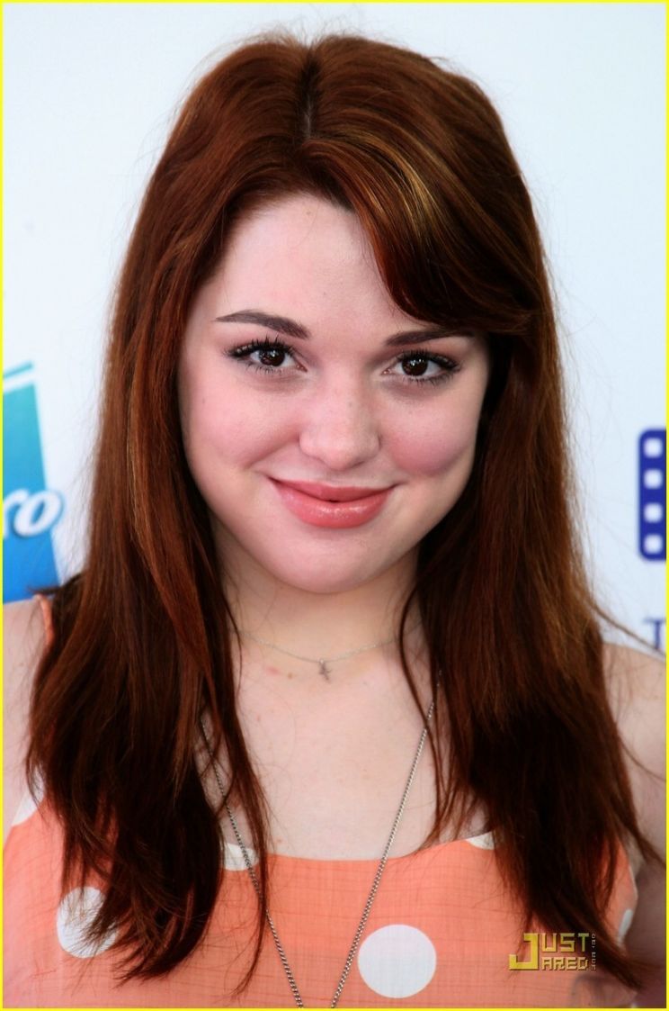 Jennifer Stone