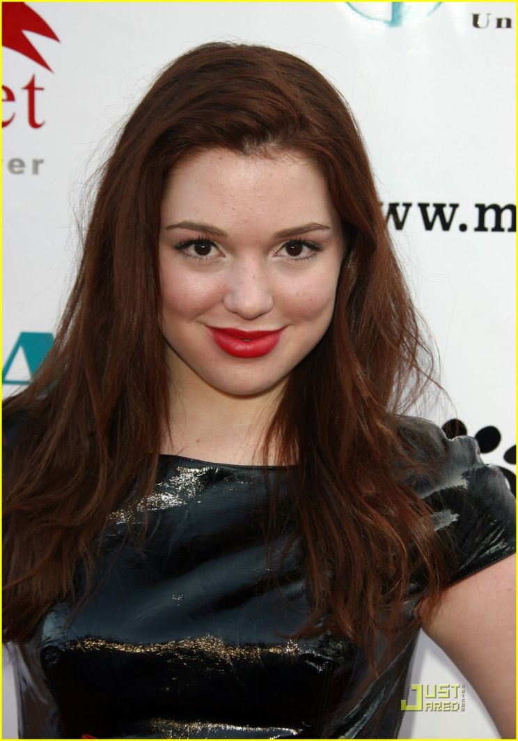 Jennifer Stone