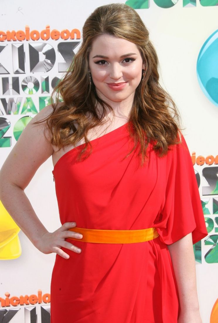 Jennifer Stone