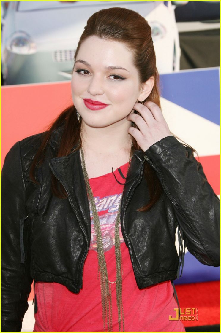 Jennifer Stone
