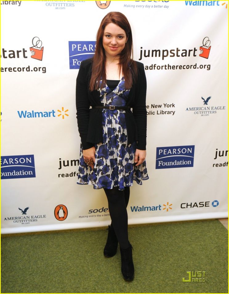 Jennifer Stone