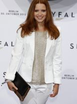 Jennifer Ulrich #770299 picture (Portrait Medium)