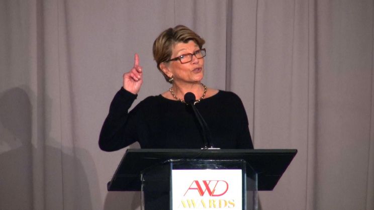 Jennifer Warren