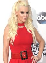 Jenny McCarthy