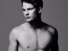 Jeremy Irvine