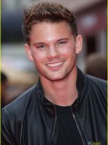 Jeremy Irvine