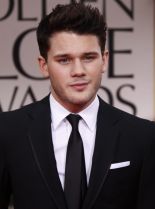 Jeremy Irvine