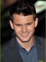 Jeremy Irvine