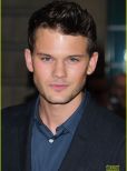 Jeremy Irvine