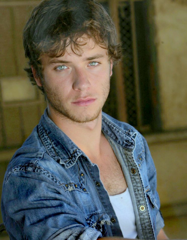 Jeremy Sumpter