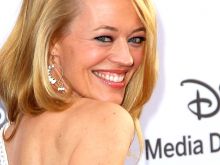 Jeri Ryan photo