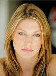 Jes Macallan