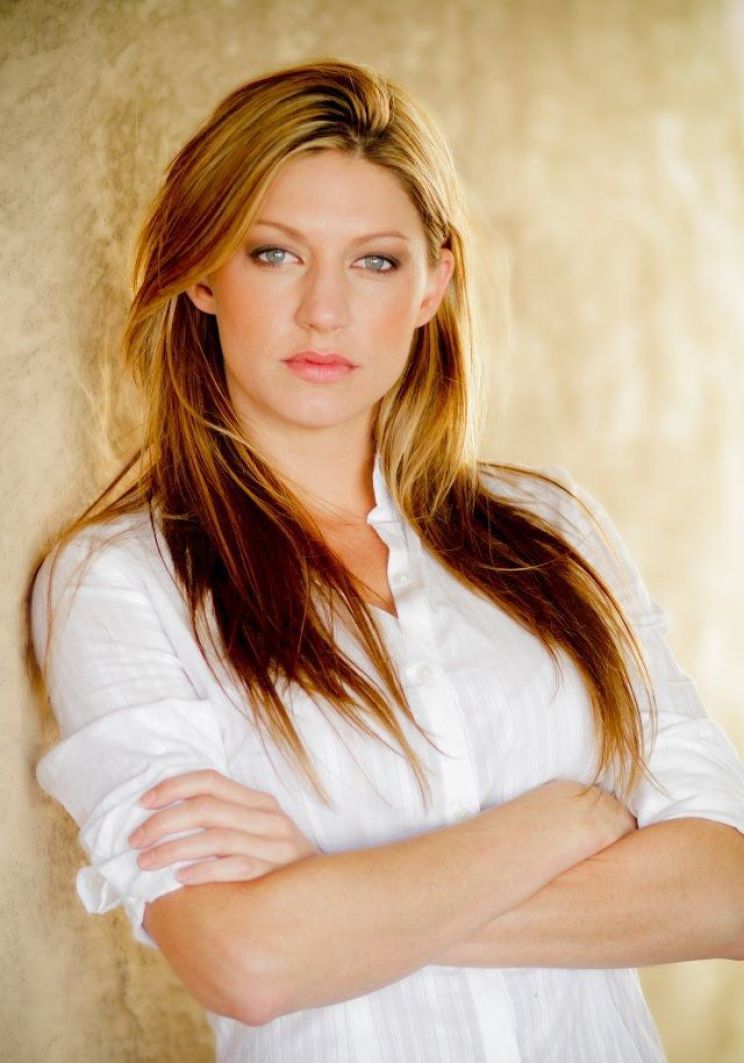 Jes Macallan