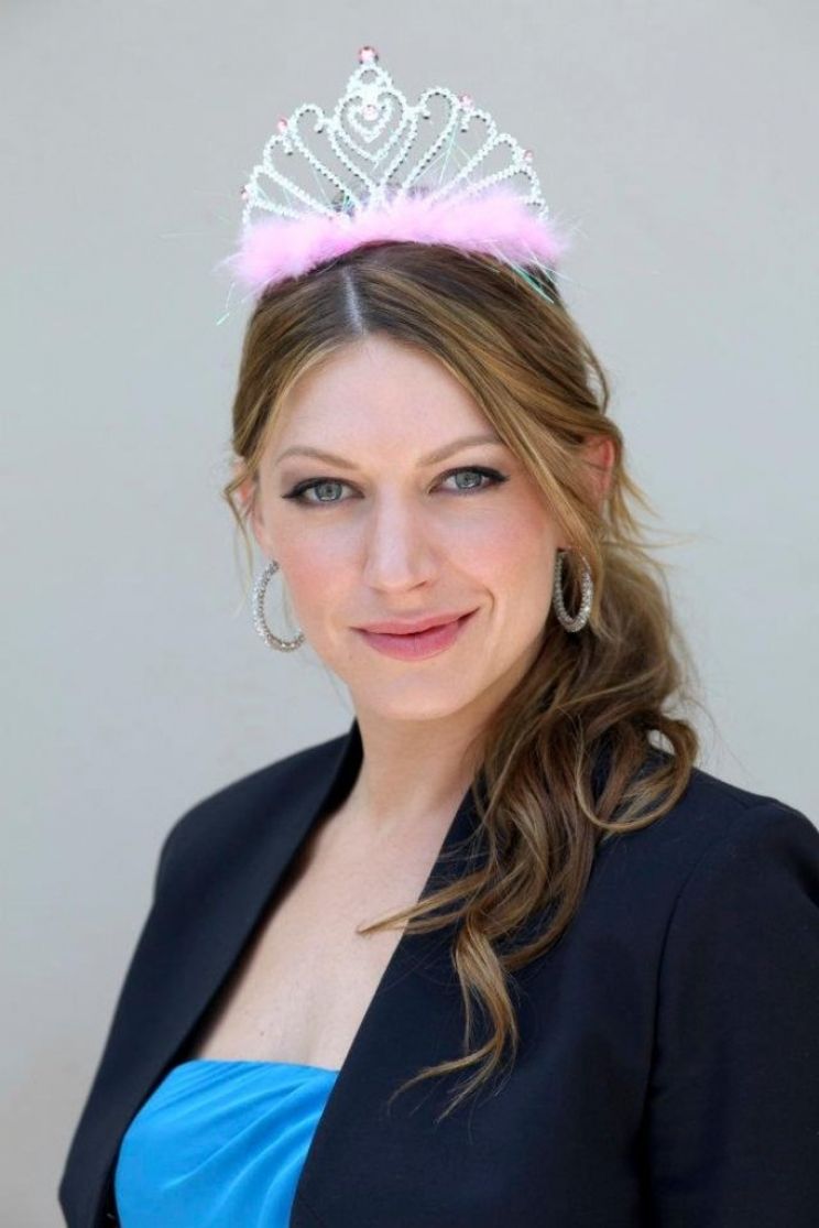 Jes Macallan