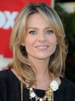 Jessalyn Gilsig photo