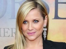 Jessica Capshaw