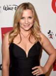 Jessica Capshaw